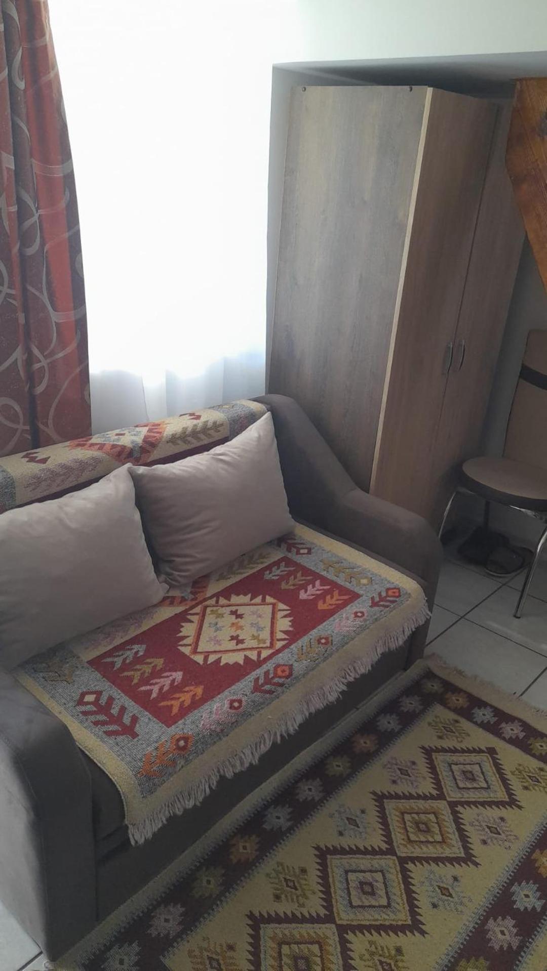 Eden Studio Constanta Luaran gambar